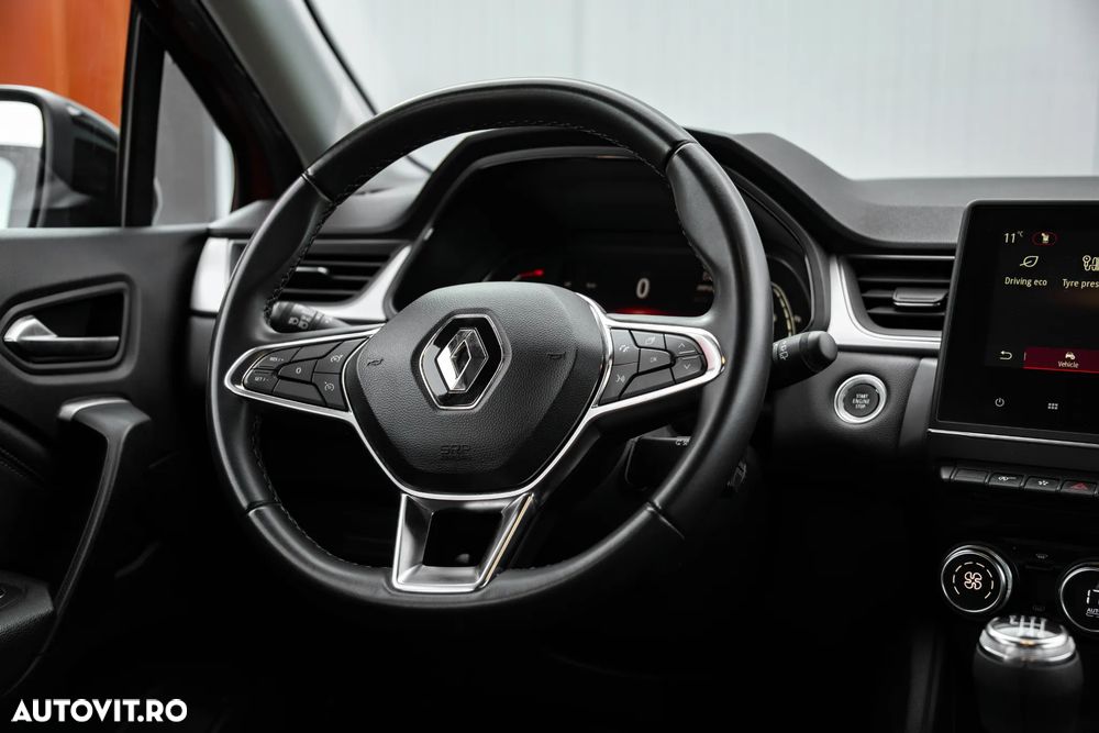 Renault Captur MHEV 140 Techno - 11