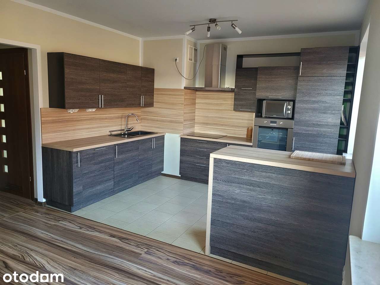 Przestronne, 4-pokojowe mieszkanie dwupoziomowe