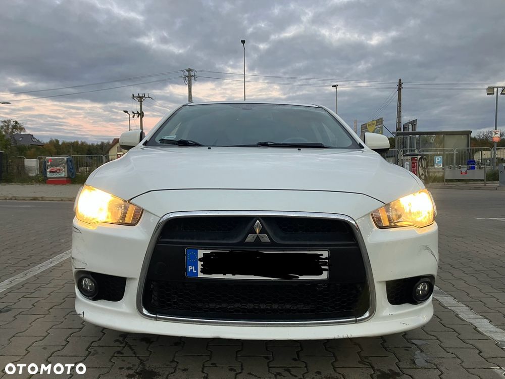 Mitsubishi Lancer - 1