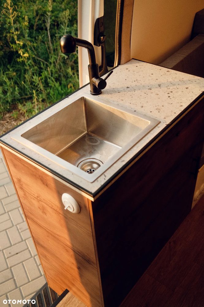 Mercedes-Benz Sprinter - 7