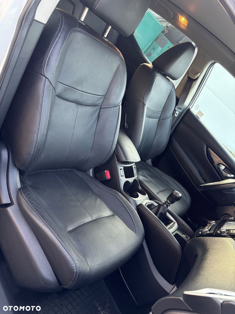 Nissan Qashqai 1.6 DCi ALL-MODE 4x4i TEKNA - 31