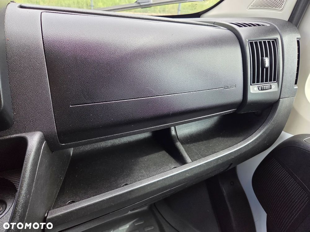 Opel Movano 2.2 140KM / Brugadówka 7-osob / Skrzyniowy dł. 3,40 / Klima / Niski przebieg !! - 17