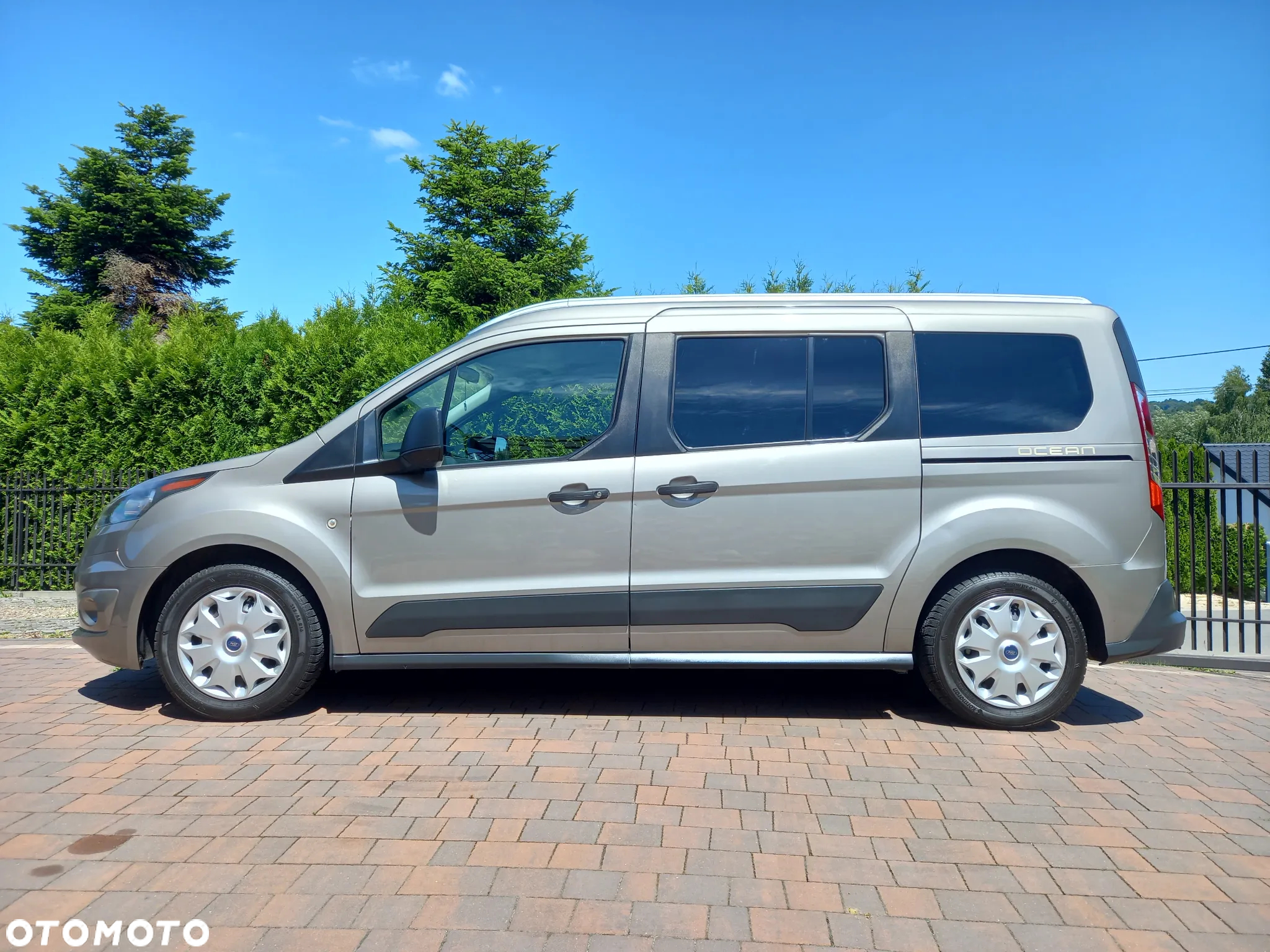Ford Tourneo Connect Grand - 8