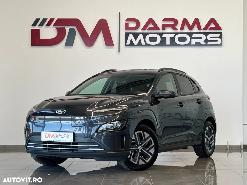 Hyundai KONA Select - 2