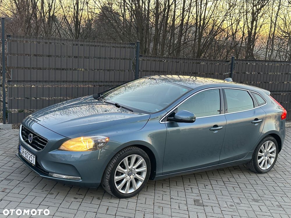 Volvo V40 D2 Momentum - 2