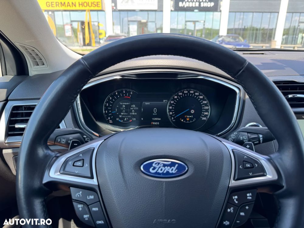 Ford Mondeo 2.0 TDCi Powershift Titanium - 29