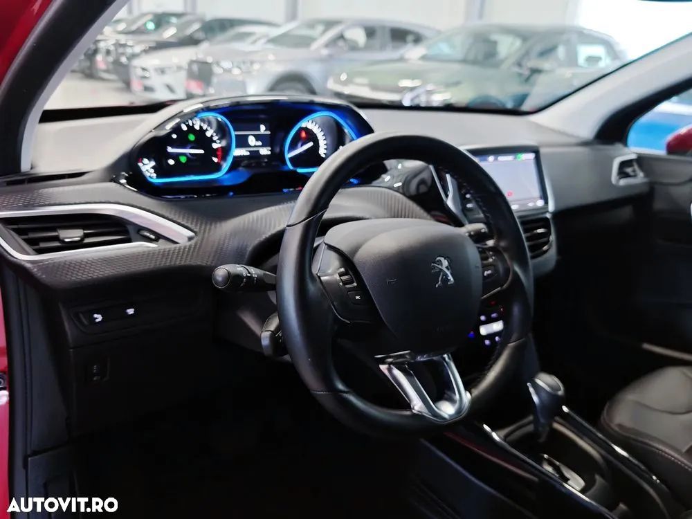 Peugeot 2008 PureTech 110 GPF Stop&Start EAT6 Allure - 7