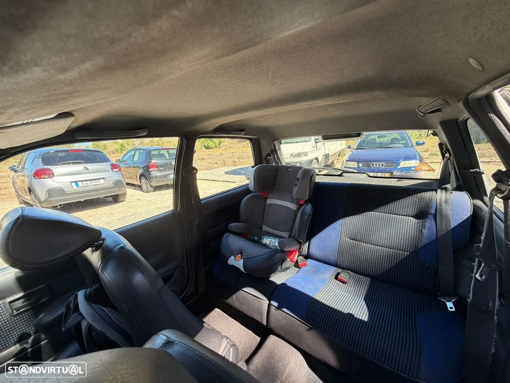 Peugeot 106 - 12
