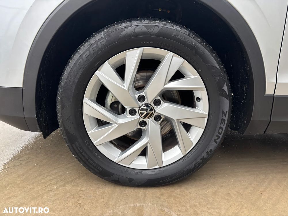 Volkswagen Tiguan 2.0 TDI SCR 4Motion DSG Comfortline - 12