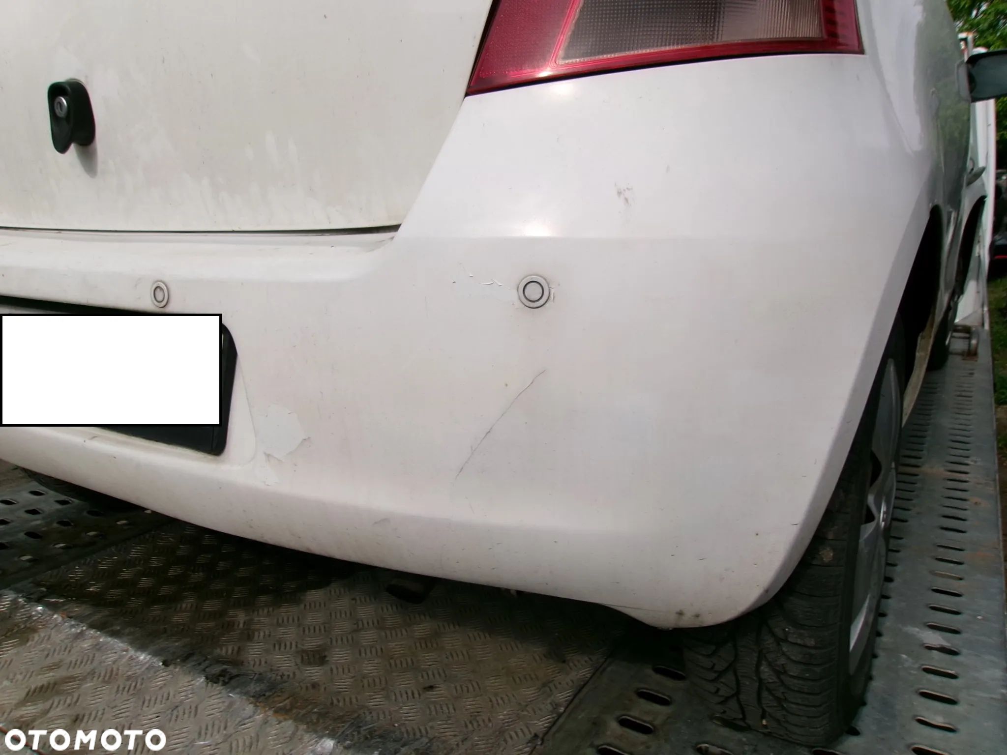 ZDERZAK TYŁ CZUJNIKI  TOYOTA YARIS II  05-09  068 - 1