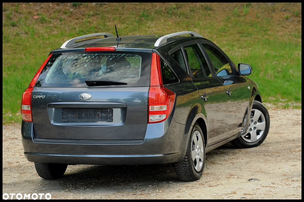 Kia Ceed - 17