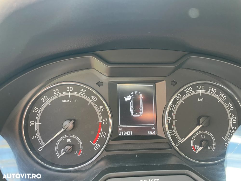 Skoda Octavia 1.6 TDI Ambition - 9