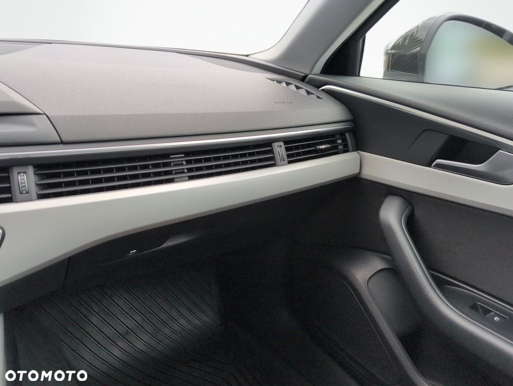 Audi A4 Limousine 35 TFSI mHEV Advanced S tronic - 35