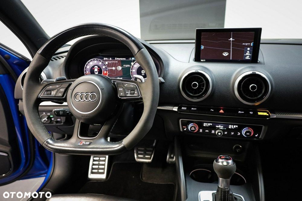 Audi RS3 Limousine - 32