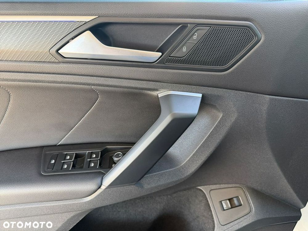 Volkswagen Tiguan - 17