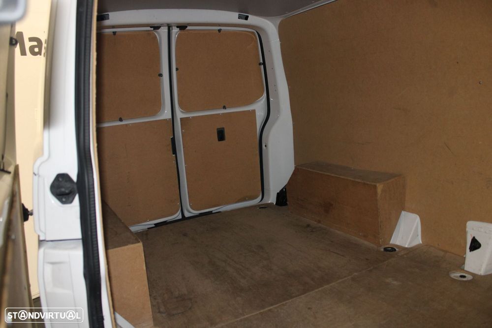 VW TRANSPORTER 6.1 ABT-E - 19