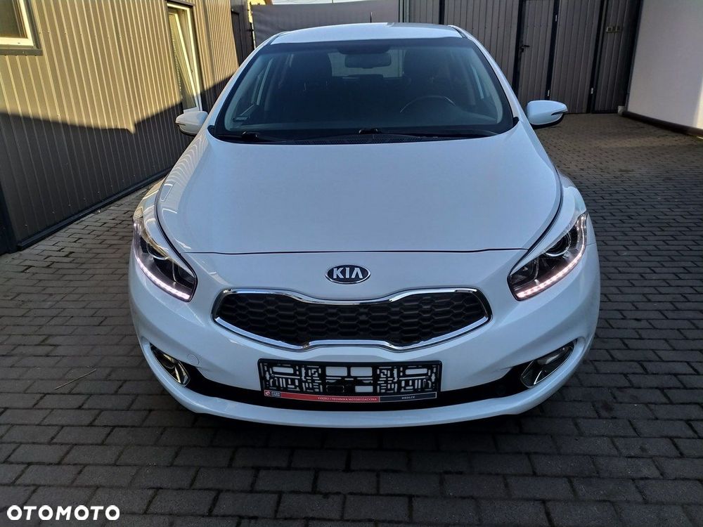 Kia Ceed 1.6 GDI L Business Line DCT - 11