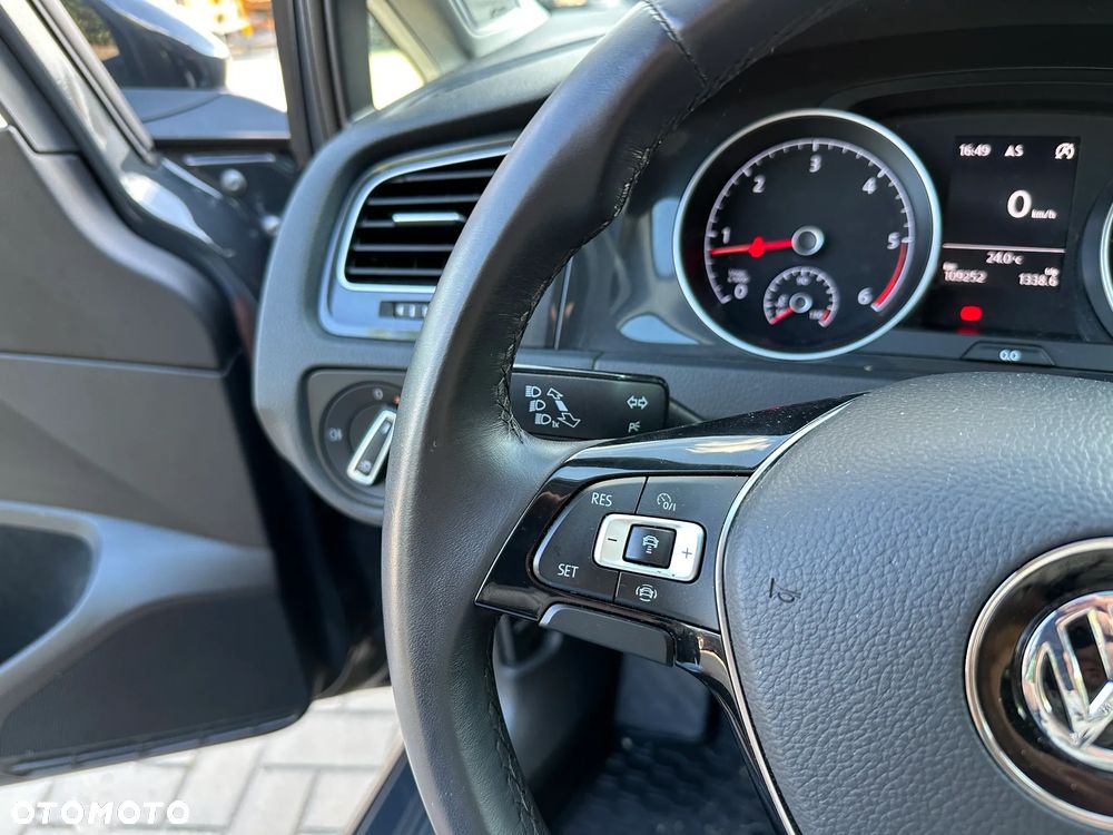 Volkswagen Golf Variant - 10