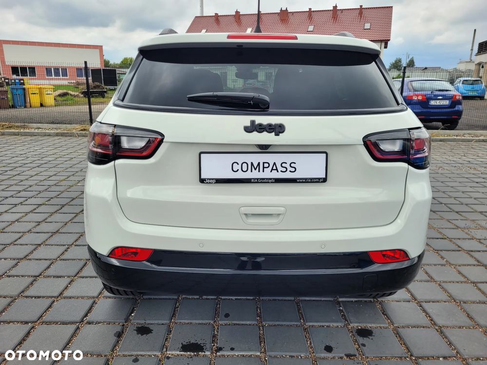 Jeep Compass - 5
