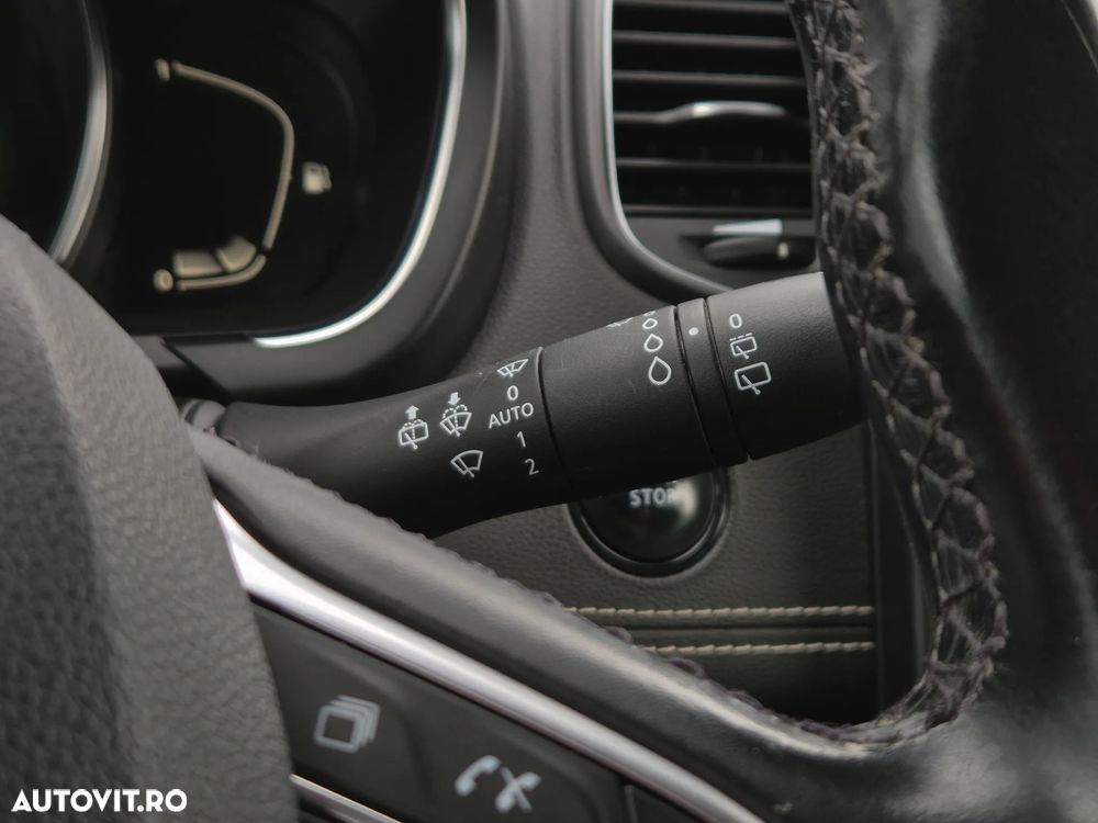 Renault Scenic TCe 140 GPF EDC BLACK EDITION - 18