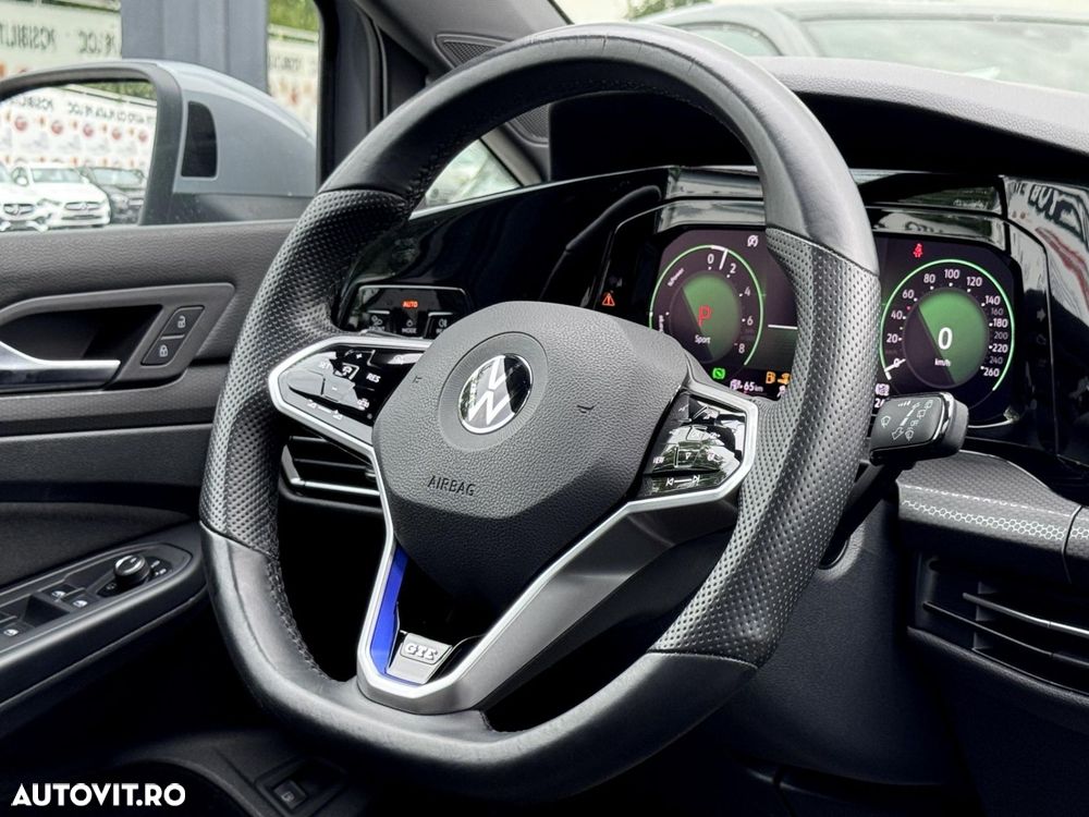 Volkswagen Golf - 12