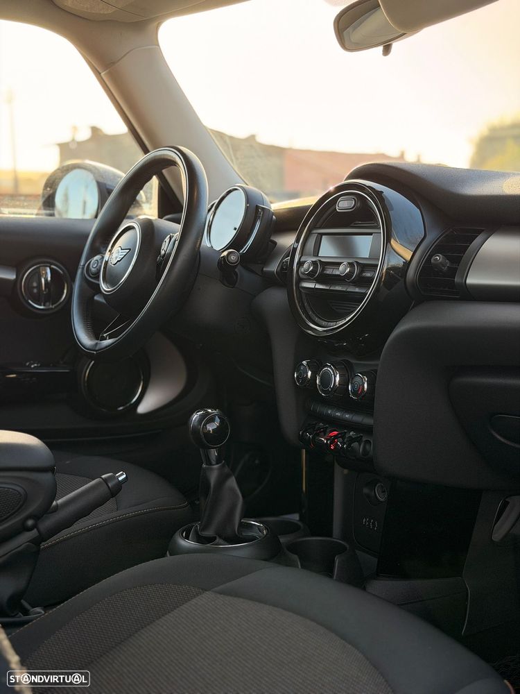 MINI 3 Portas One - 9