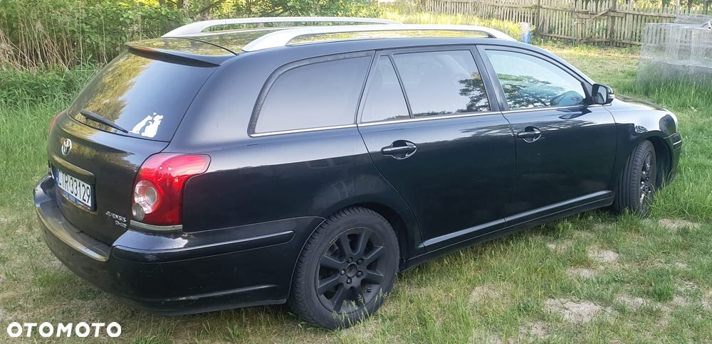 Toyota Avensis 2.2 D-4D Prestige - 4
