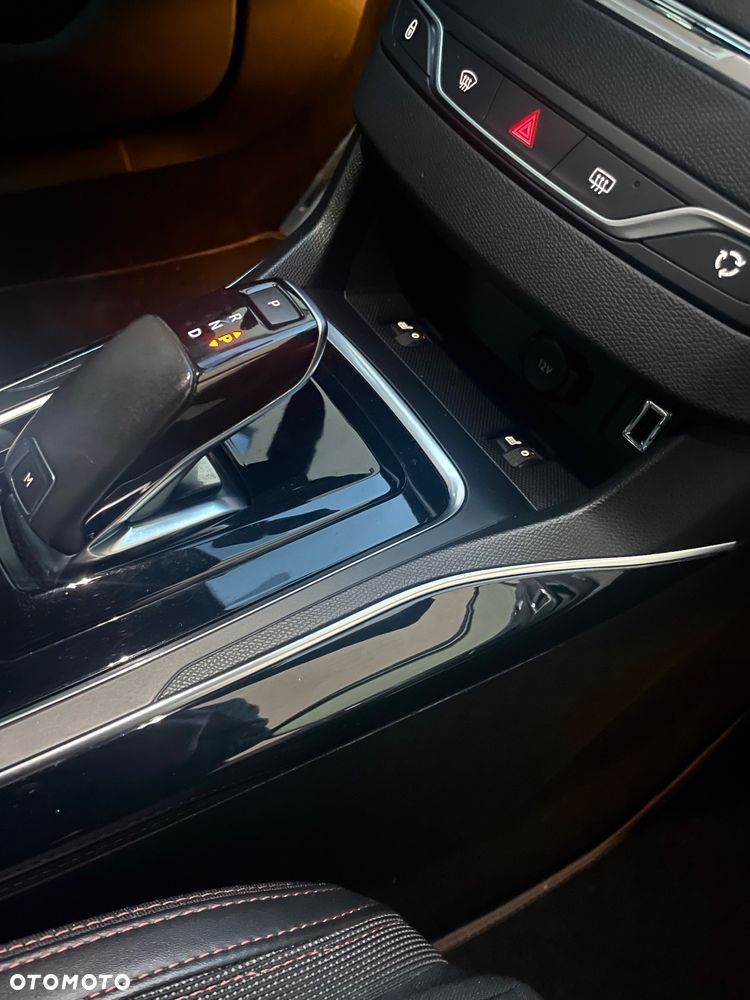 Peugeot 308 PureTech 130 GPF EAT8 Stop & Start Allure Business-Paket - 10