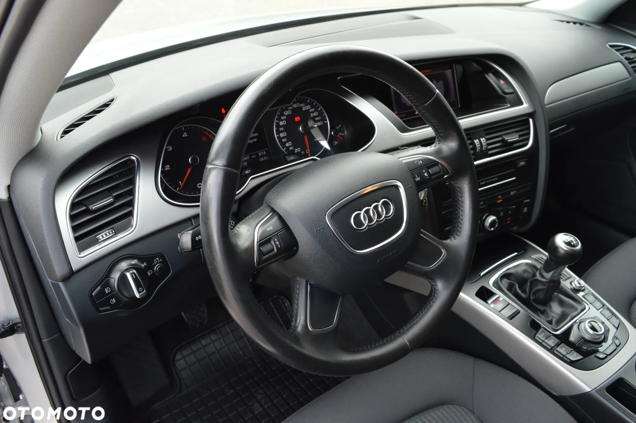 Audi A4 Avant 2.0 TDI 120g DPF Attraction - 15