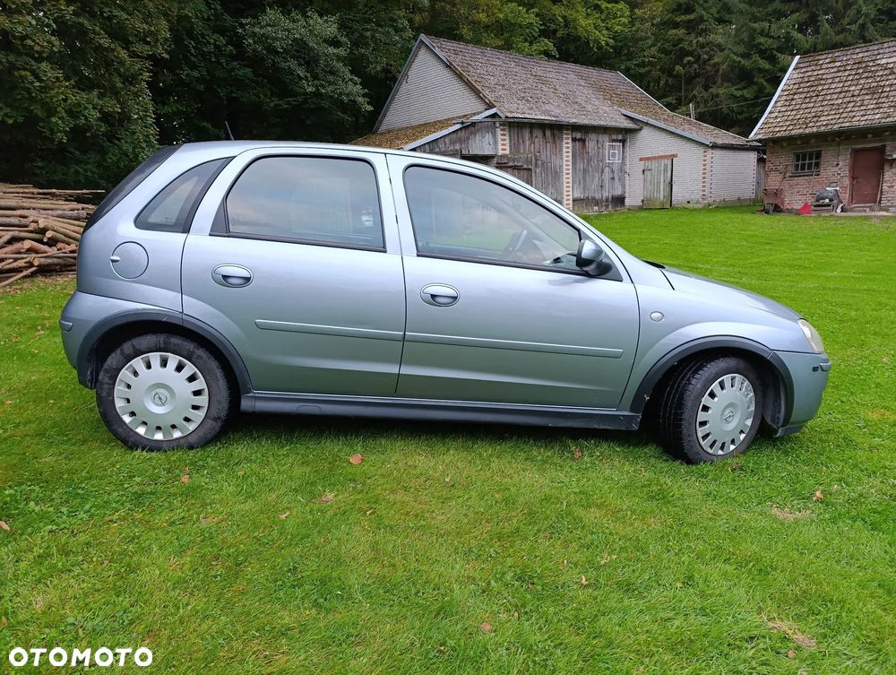 Opel Corsa 1.2 16V Cosmo - 6