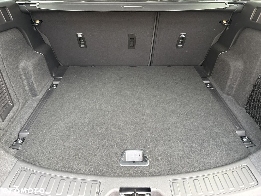 Land Rover Discovery Sport D200 Dynamic S - 19