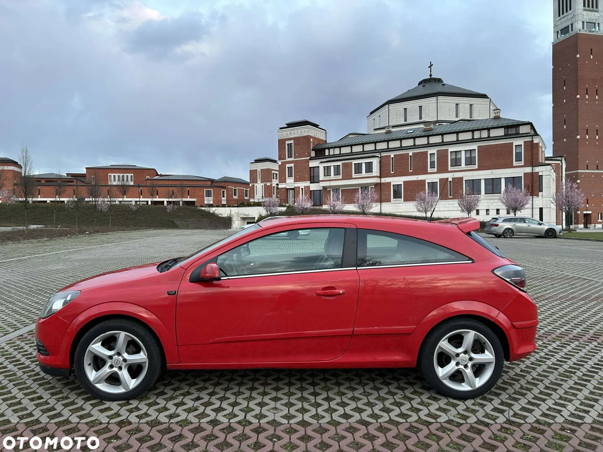 Opel Astra GTC 1.8 Cosmo - 13