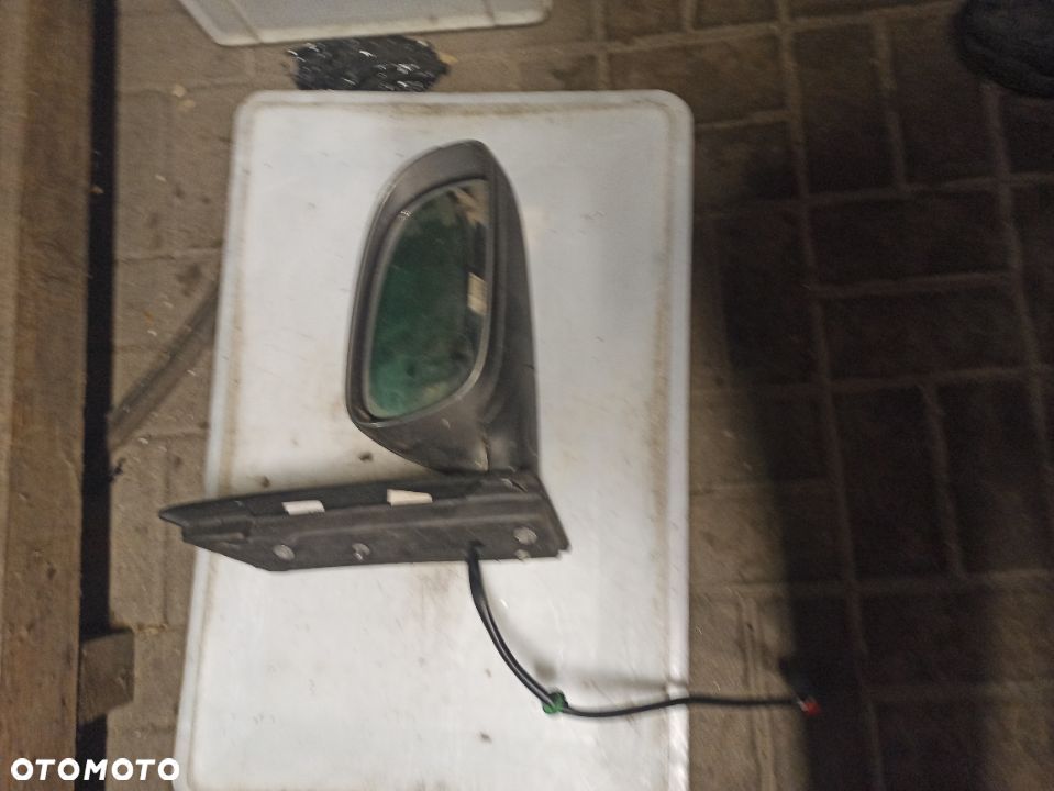 Lusterko prawe VW Touran - 2