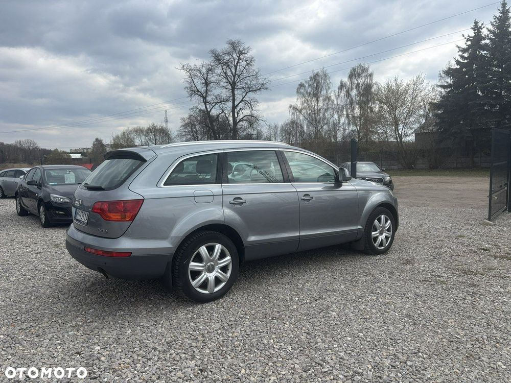 Audi Q7 - 11