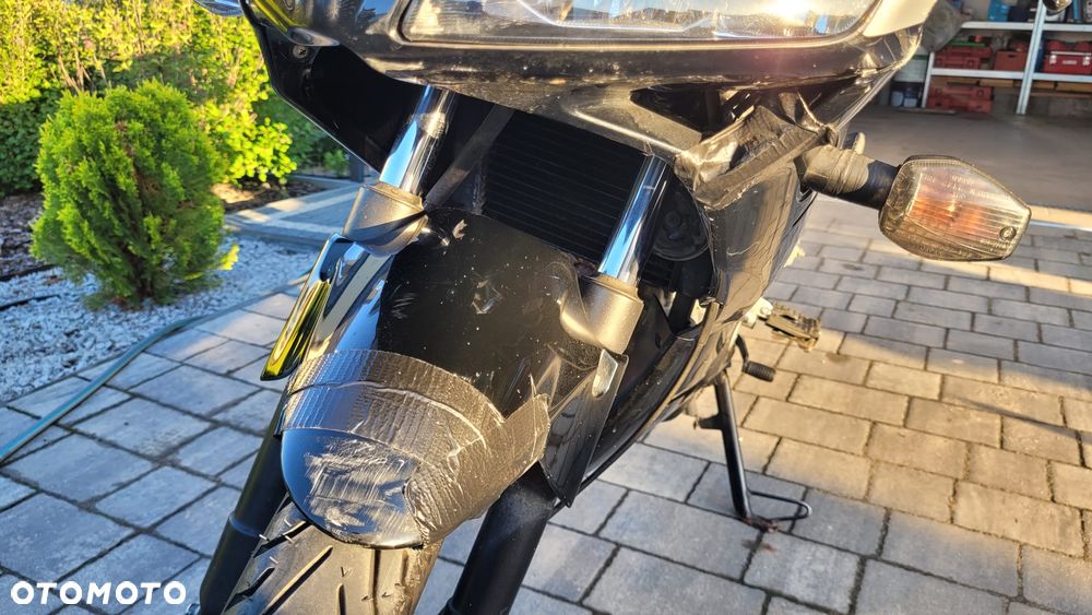 Honda CBR - 6