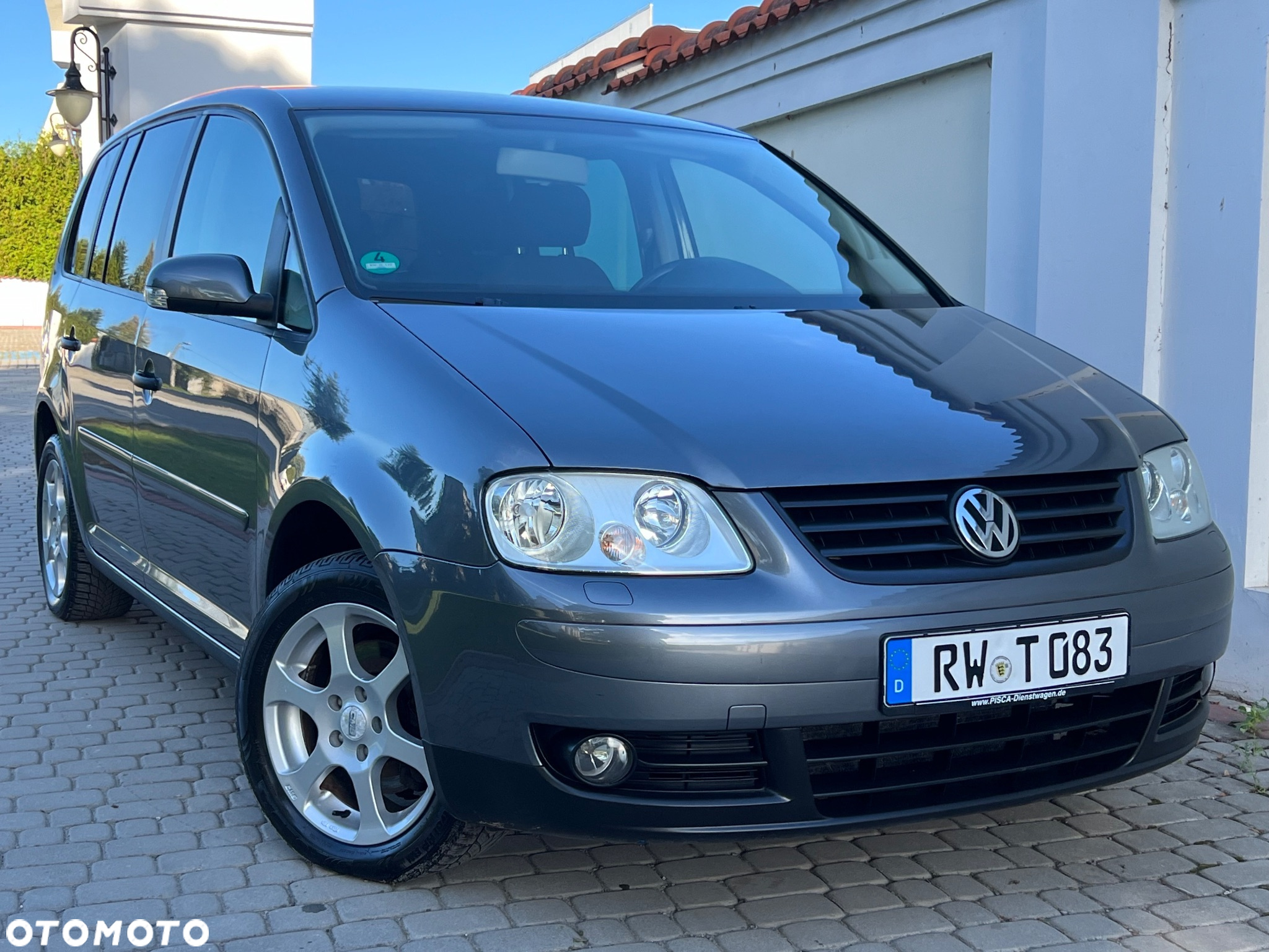 Volkswagen Touran - 2
