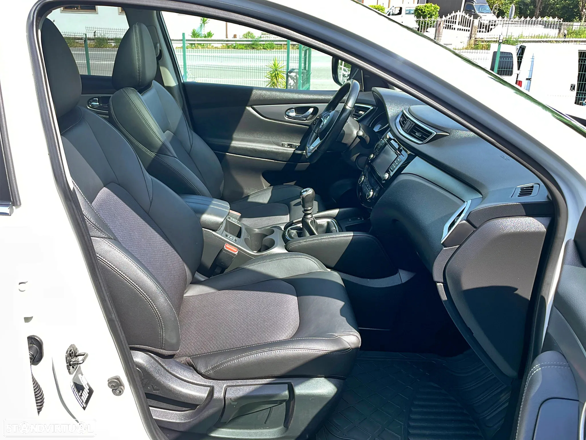 Nissan Qashqai 1.5 dCi Tekna - 22