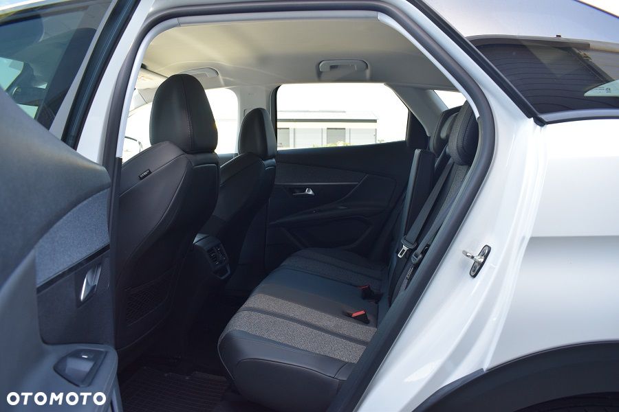 Peugeot 3008 BlueHDi 120 EAT6 Stop & Start Active - 8