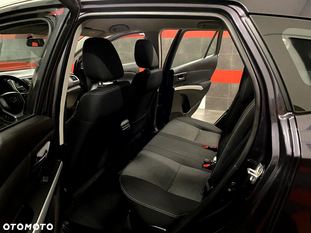 Suzuki SX4 S-Cross 1.6 Comfort - 17