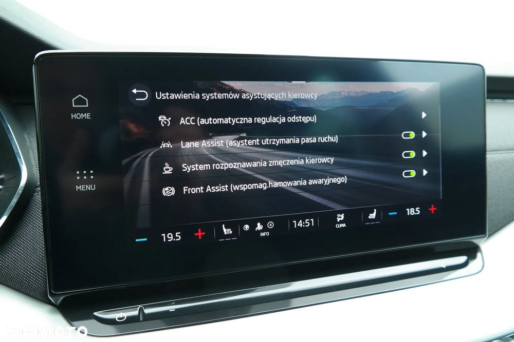 Skoda Octavia 1.5 TSI ACT Style - 25