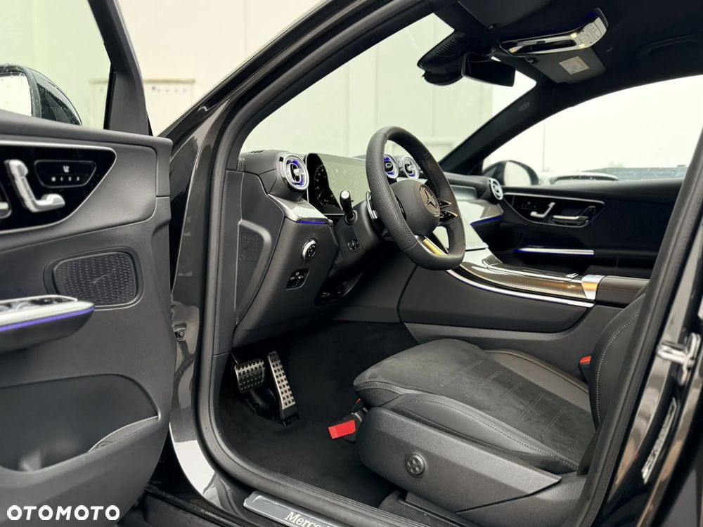 Mercedes-Benz GLC - 14