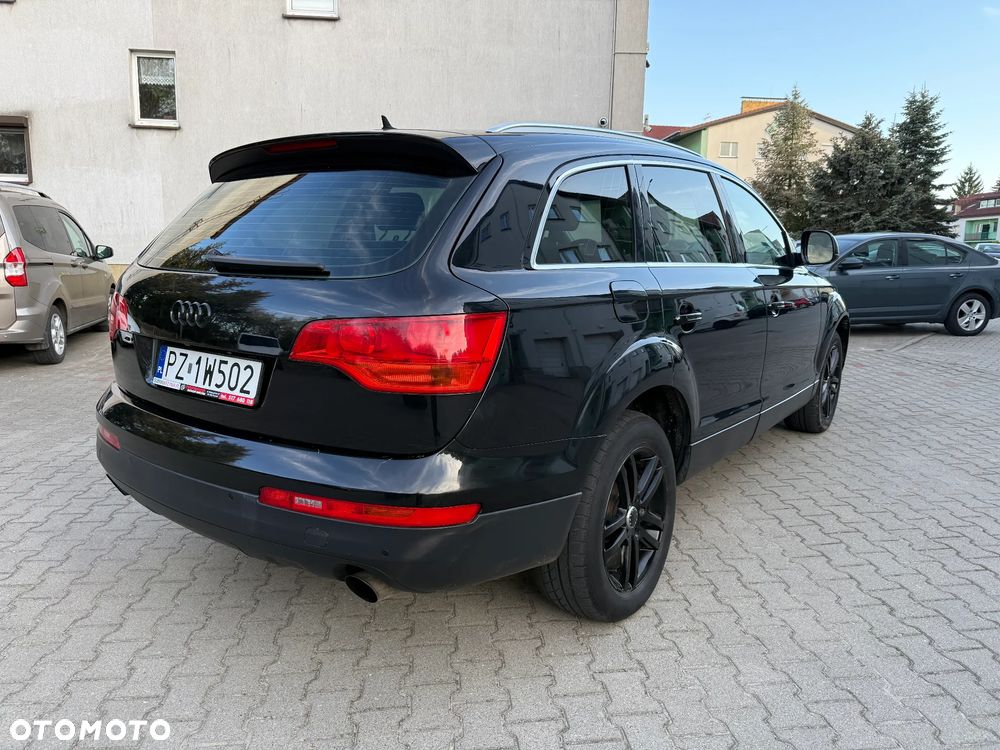 Audi Q7 - 7