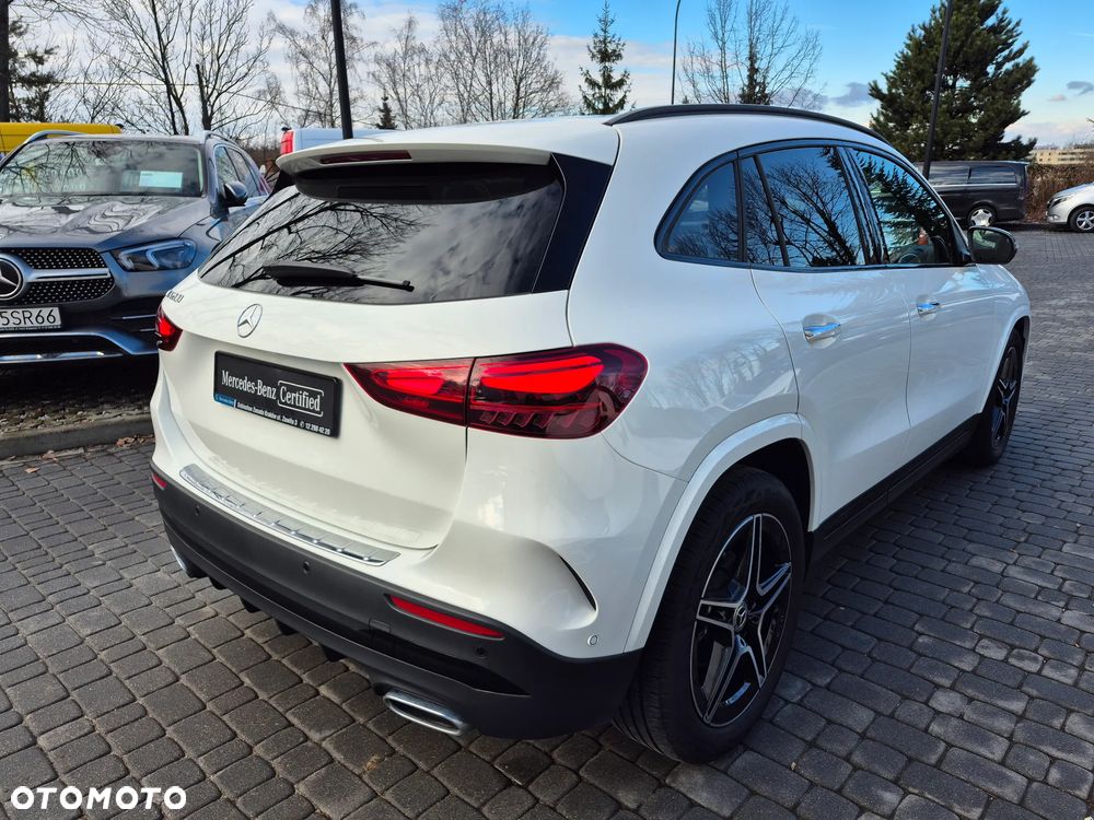 Mercedes-Benz GLA 200 AMG Line - 5