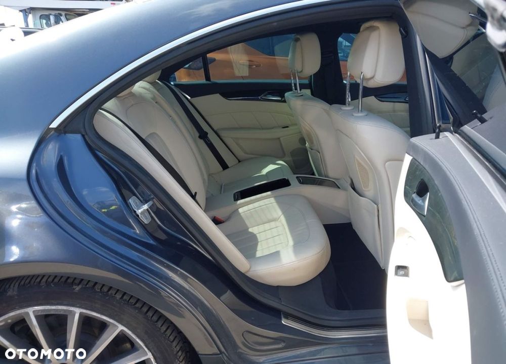 Mercedes-Benz CLS - 13
