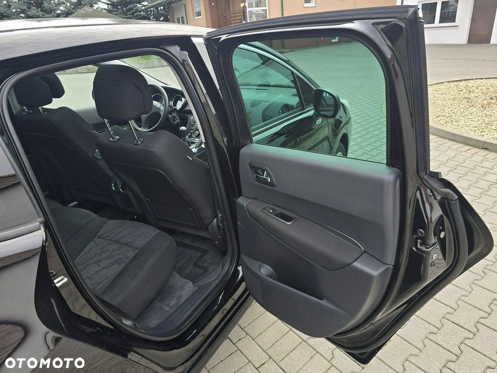Peugeot 3008 - 21