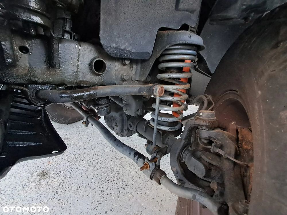 Jeep Wrangler Unlimited 3.8 Sport - 25