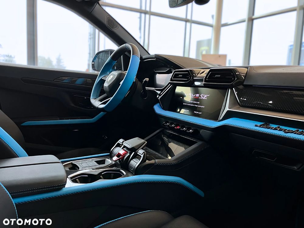 Lamborghini Urus - 27