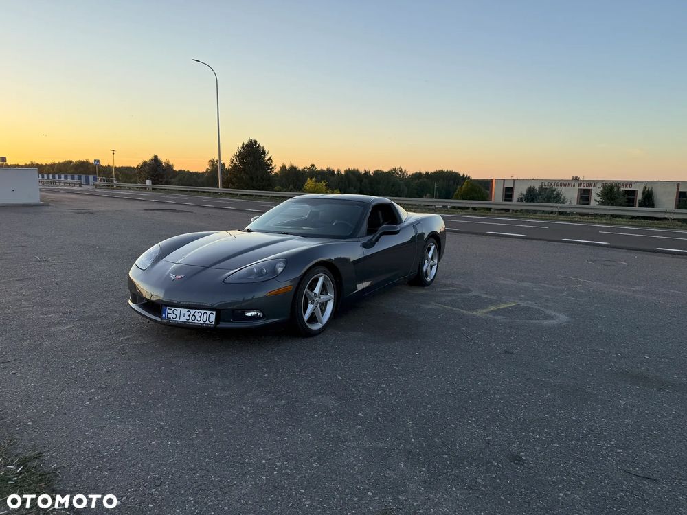 Chevrolet Corvette - 3