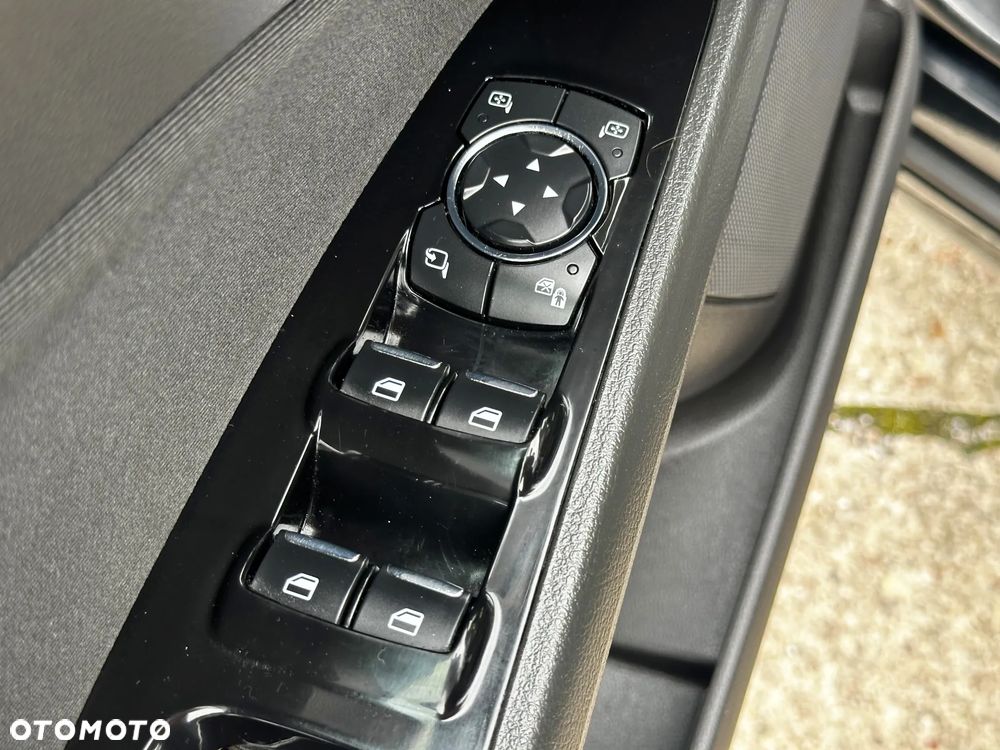 Ford Mondeo 2.0 TDCi STart-Stopp PowerShift-Aut Titanium - 24