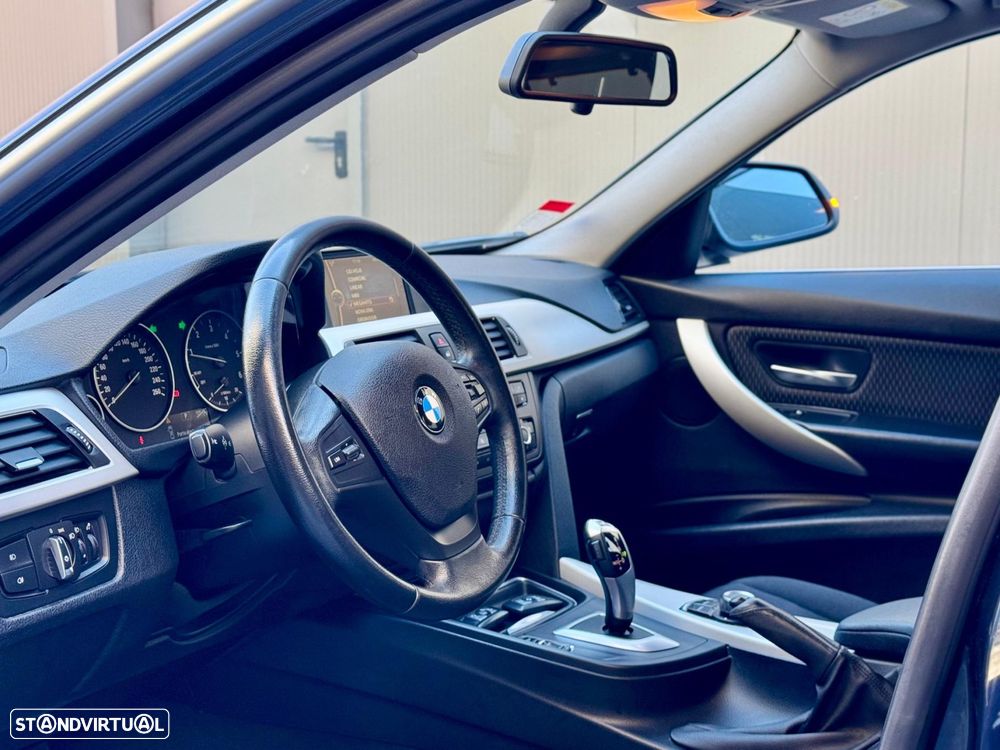 BMW 318 d Touring Auto - 27